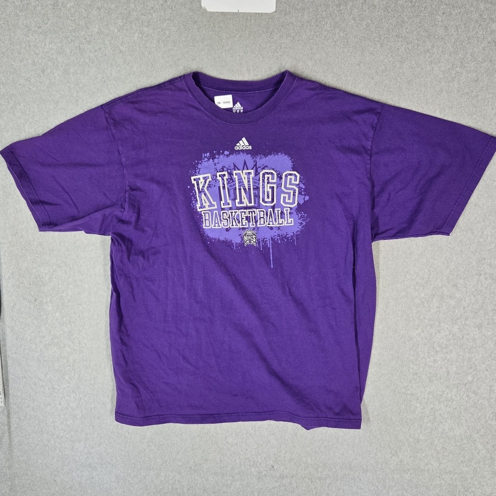 Sacramento Kings Men Shirt 2XL Purple Adidas Graphic Kings Basketball Tee Logo